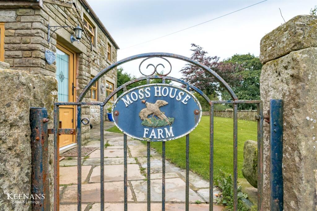 Additional image 53 of Brown Hill Lane, Colne