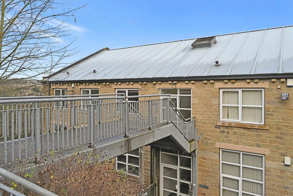 Additional image 8 of Brackendale Lodge, Bradford