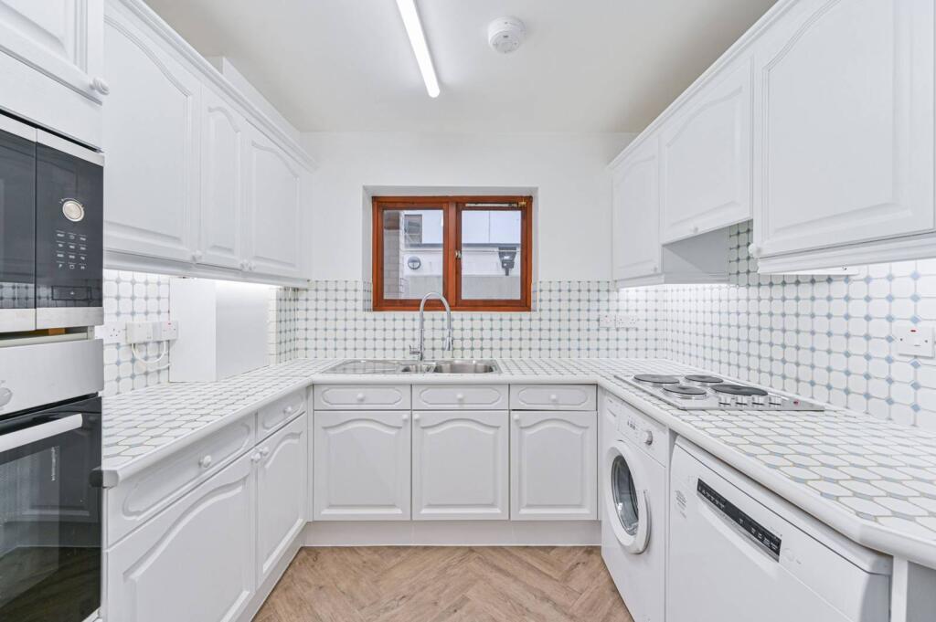 Additional image 5 of Albemarle Road, Beckenham, BR3