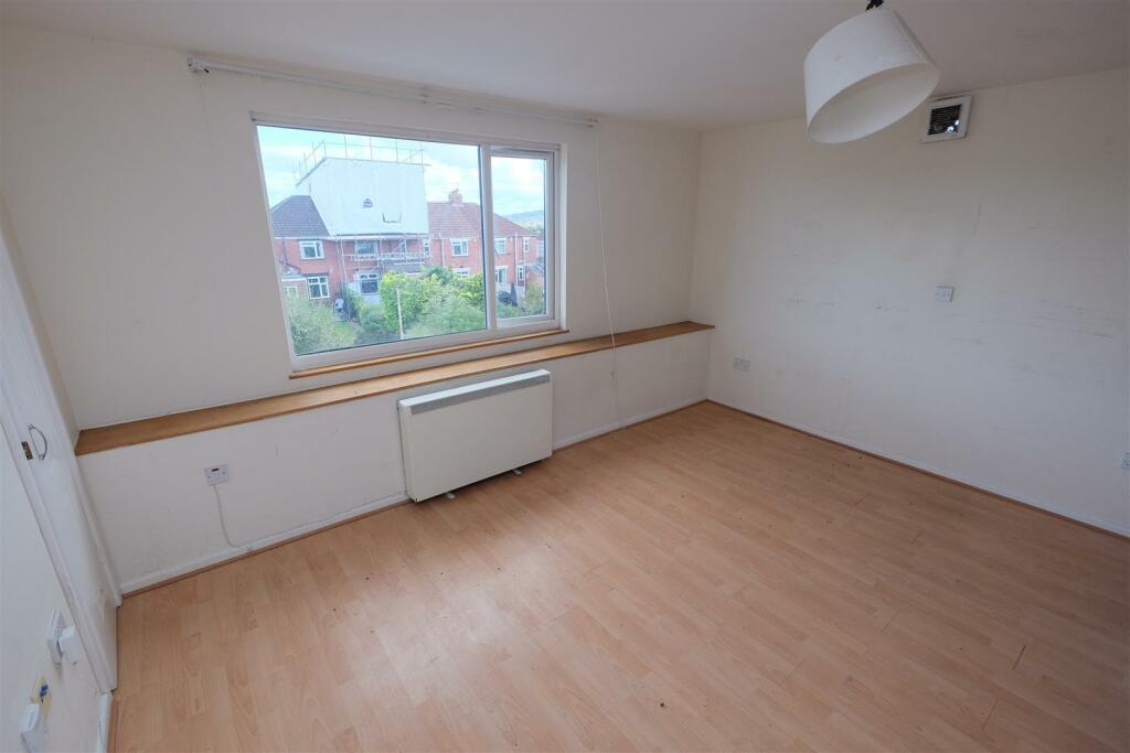 Additional image 13 of FREEHOLD BLOCK | 5 FLATS | £94K | BS13