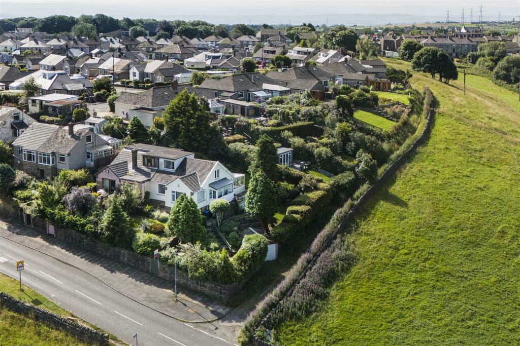Additional image 20 of Back Lane, Queensbury