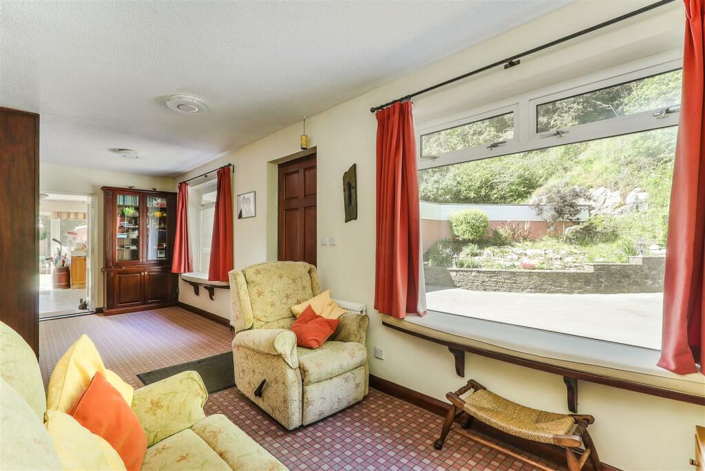 Additional image 4 of Private grounds on the periphery of Clevedon