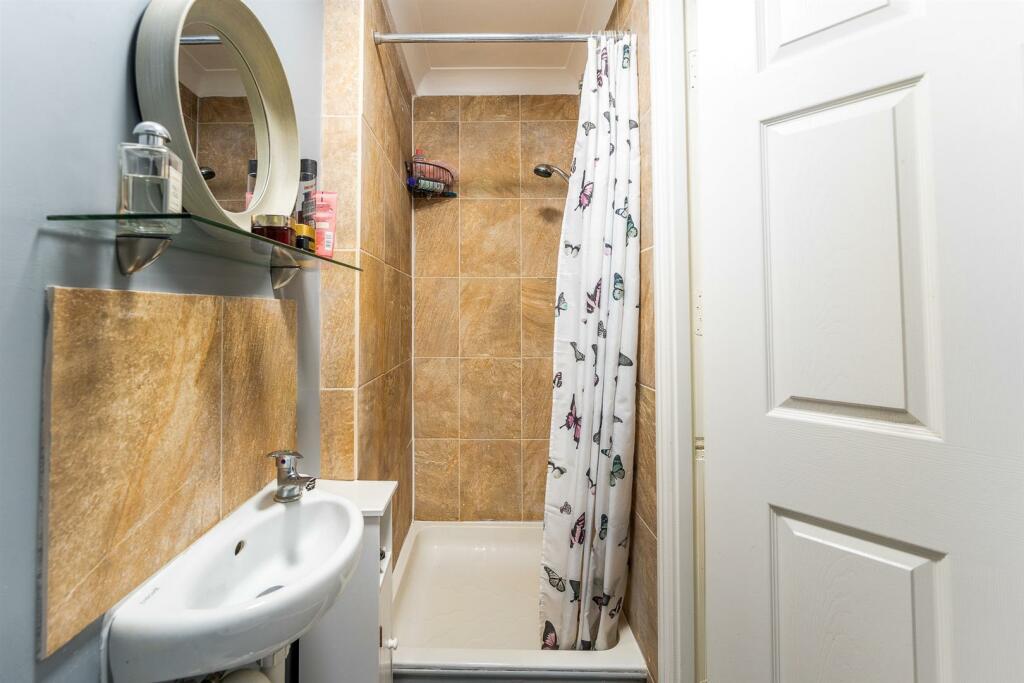 Additional image 7 of Merton Drive, Weston-Super-Mare - SPACIOUS TOWNHOUSE