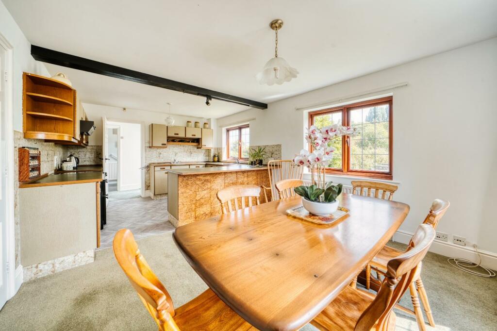 Additional image 7 of Charming cottage situated within 1/3 of an acre on the fringes of Claverham