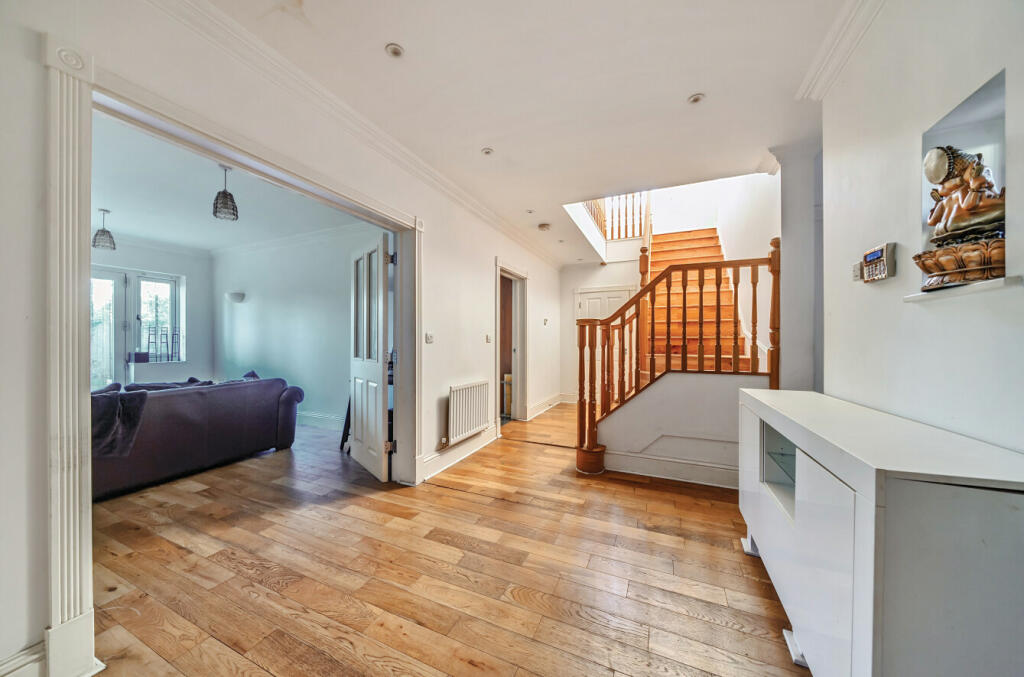 Additional image 4 of Taryn Grove, Bromley, Kent, BR1