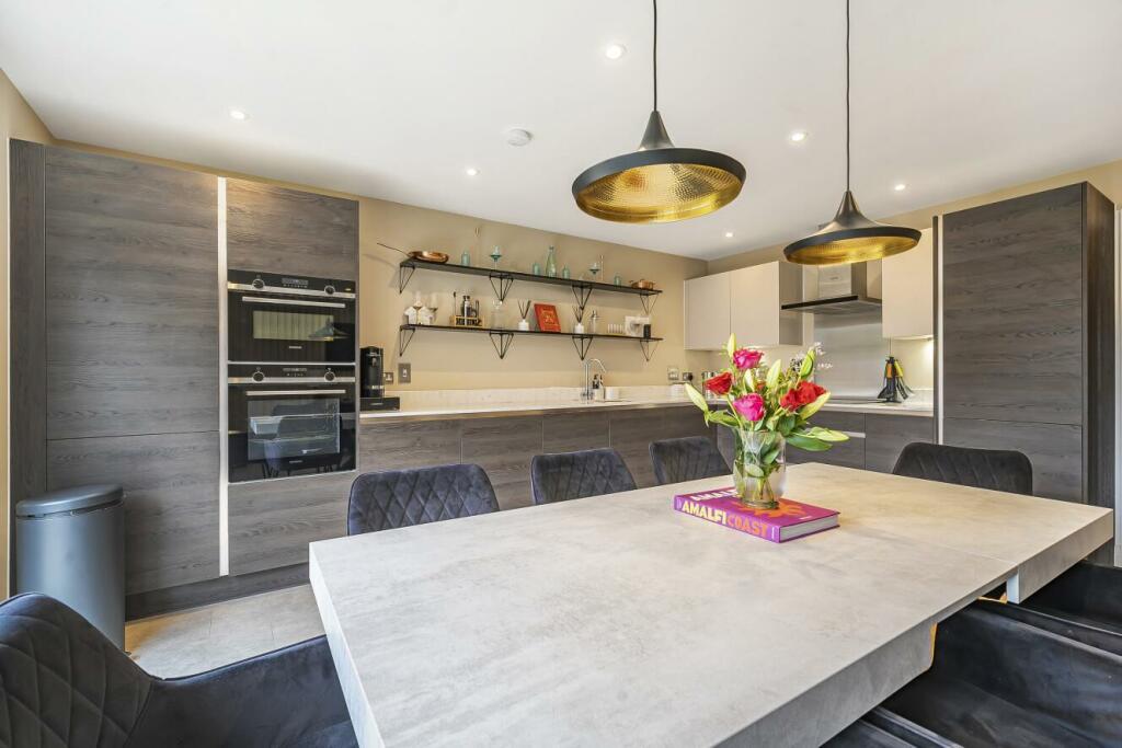 Additional image 2 of Roman Way, Beckenham