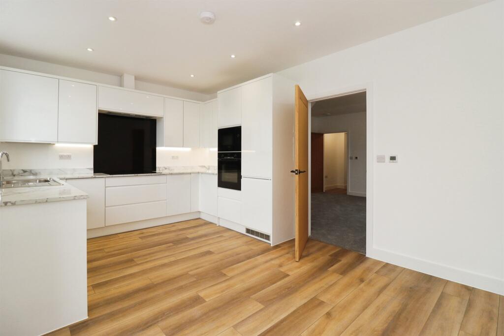 Additional image 8 of Northend Avenue, Bristol