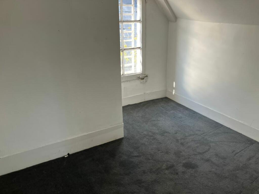 Additional image 9 of Preston House, 76b High Street, Steyning, BN44 3RD