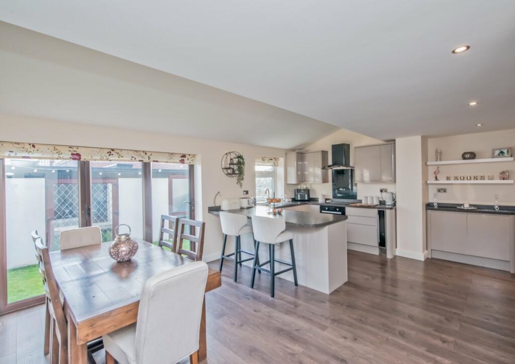 Additional image 5 of Ghyllroyd Drive, Birkenshaw, Bradford, West Yorkshire, BD11