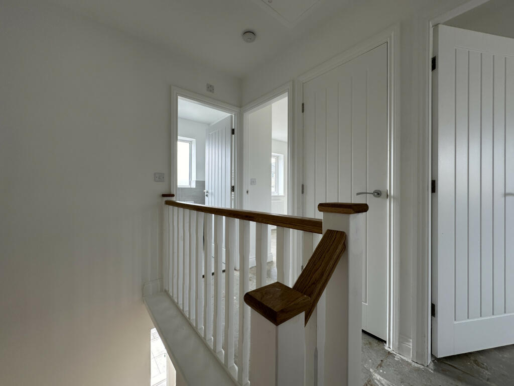 Additional image 15 of Old Farm Rise, Bradford, West Yorkshire, BD2