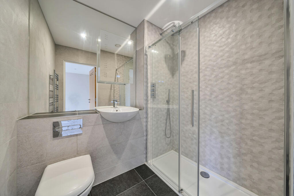 Additional image 15 of Coniston Road, Bromley