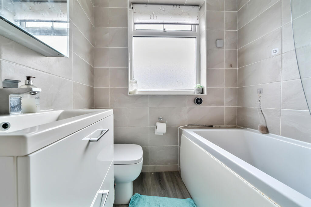 Additional image 21 of Queen Anne Avenue, Bromley