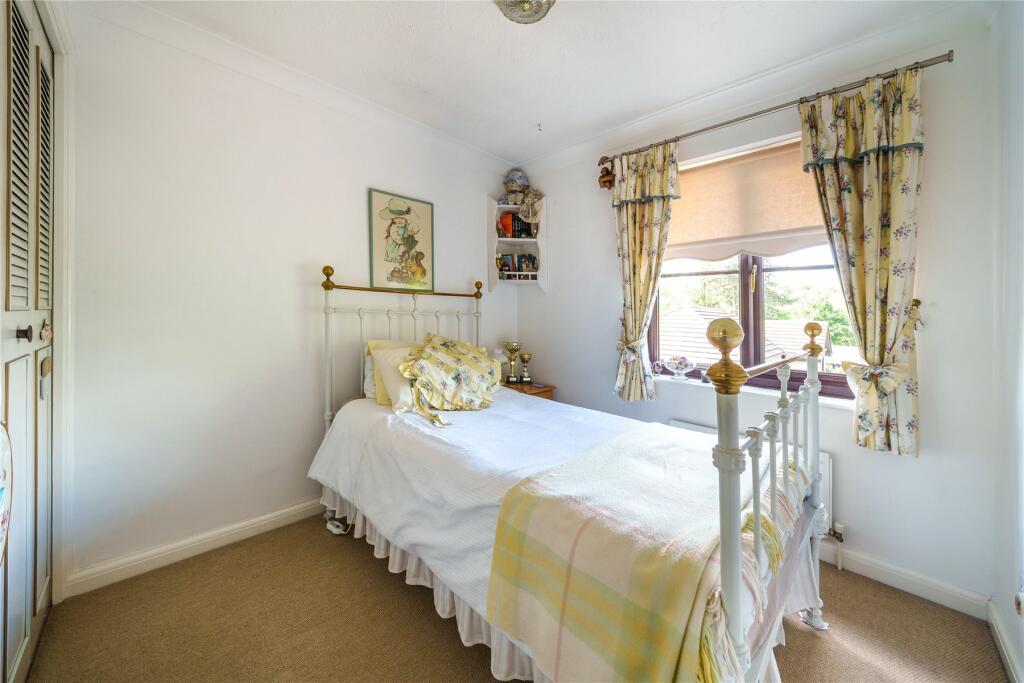 Additional image 7 of Holmbury Park, Bromley