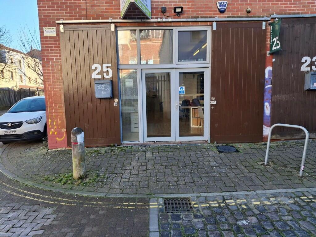 Backfields Lane, Bristol, BS2