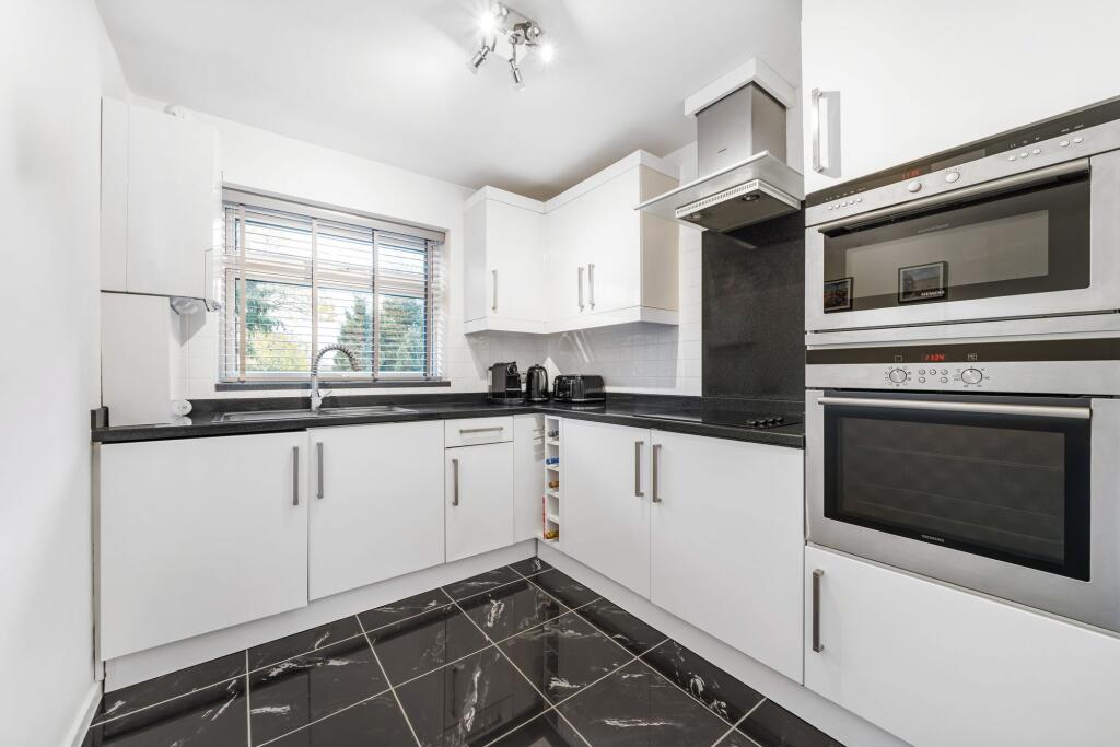 Additional image 3 of Shortlands Grove, Barton Court, BR2