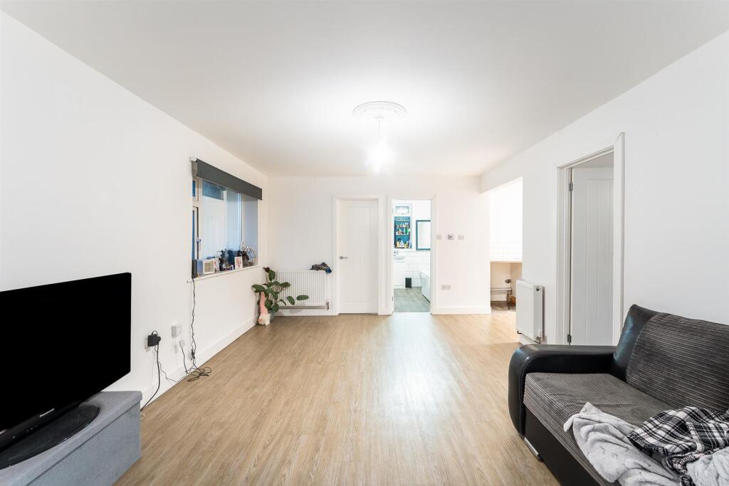 Additional image 4 of Worlebury Hill Road, Weston-Super-Mare - GARDEN FLAT