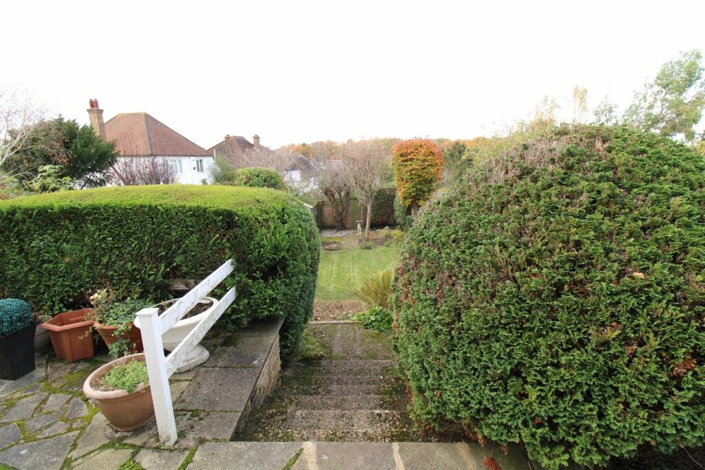 Additional image 18 of Broadoaks Way, Bromley, BR2