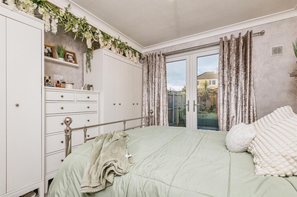 Additional image 8 of Park House Grove, Low Moor, Bradford