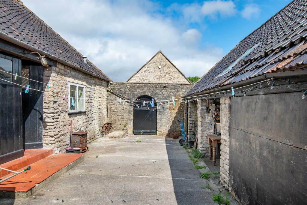 Additional image 21 of Edge of Keynsham, adjoining countryside