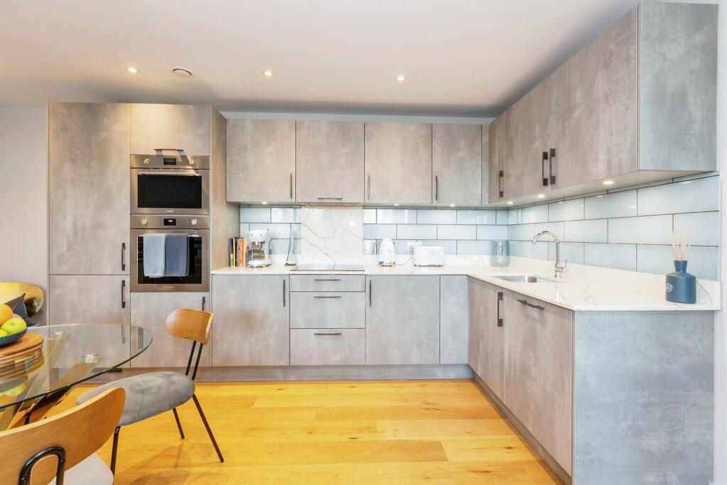 Additional image 15 of St. Johns Road, Southville, Bristol