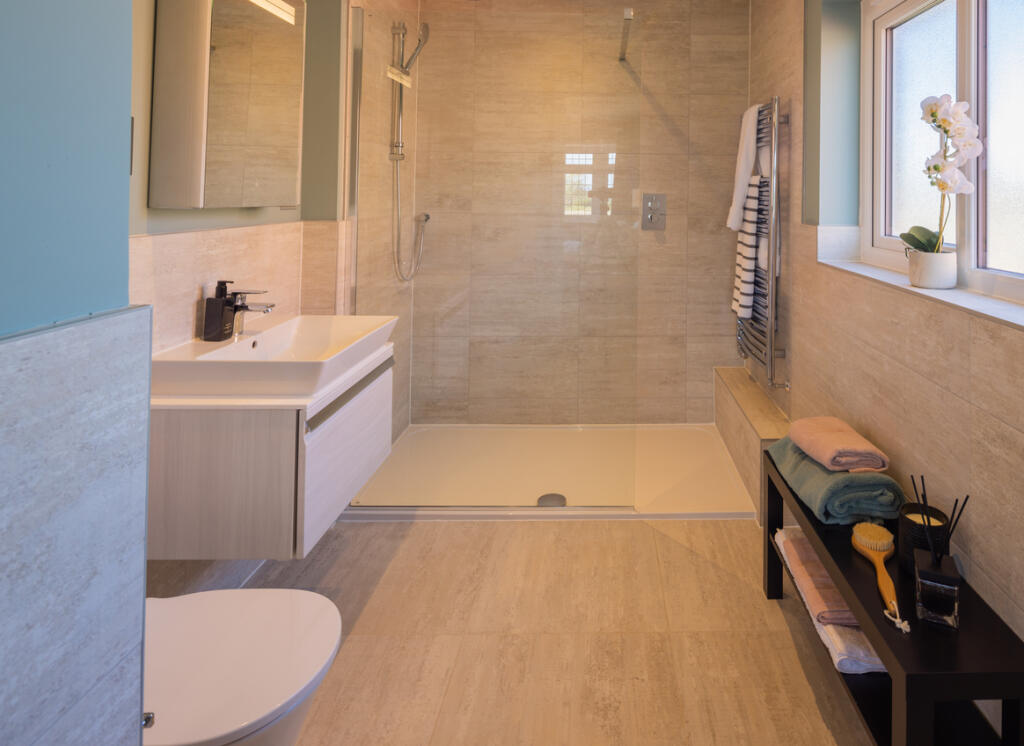 Additional image 13 of London Road, 
East Hoathly,
East Sussex,
BN8 6FE