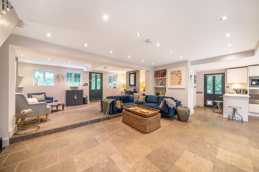 Additional image 12 of Keston