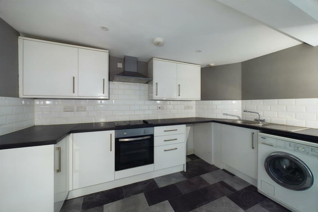 Additional image 8 of 2 BED FLAT | KNOWLE