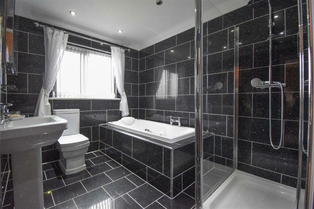 Additional image 20 of Eamont Bridge, Penrith