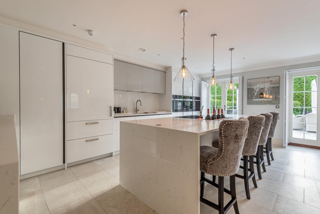 Additional image 10 of Willoughby Lane, Bromley, Kent