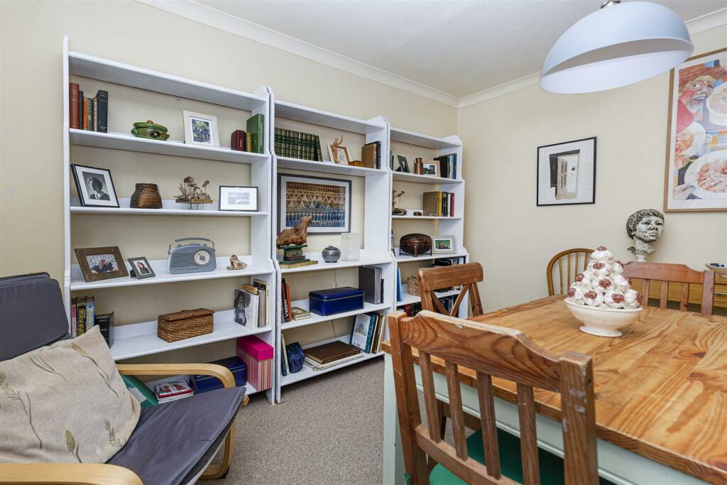 Additional image 24 of Back Lane, Queensbury