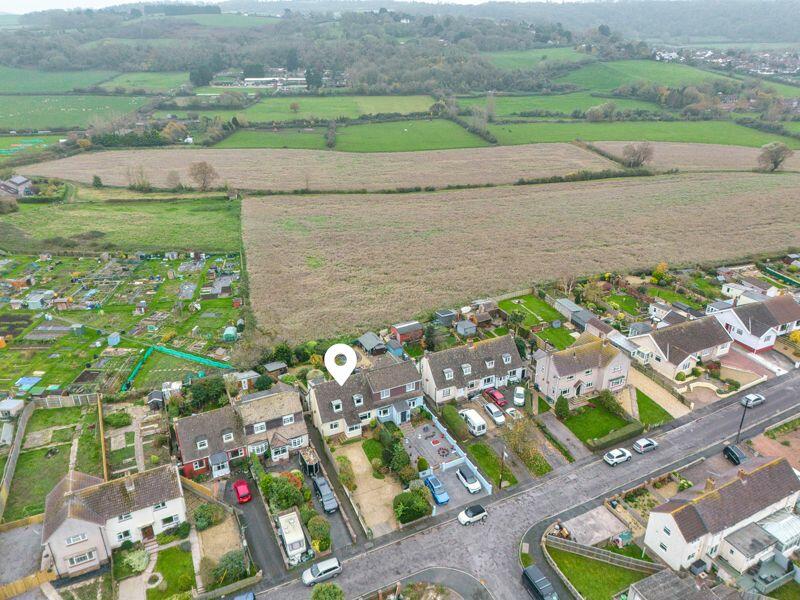 Additional image 4 of Byron Road, Locking - WONDERFUL POSITION