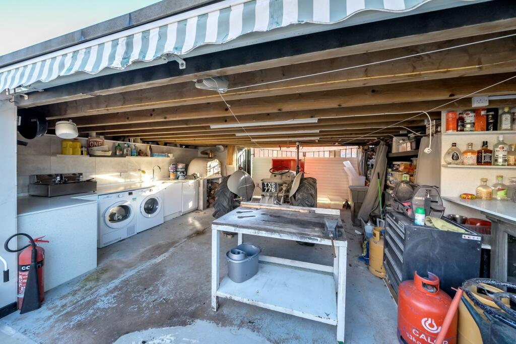 Additional image 15 of Devonshire Road, Weston-Super-Mare. Ideally Suited for Dual Occupation