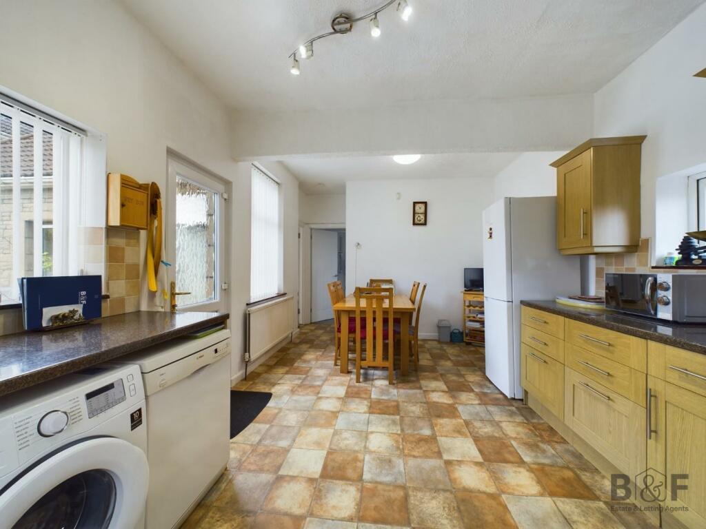 Additional image 6 of Kingsway, St. George