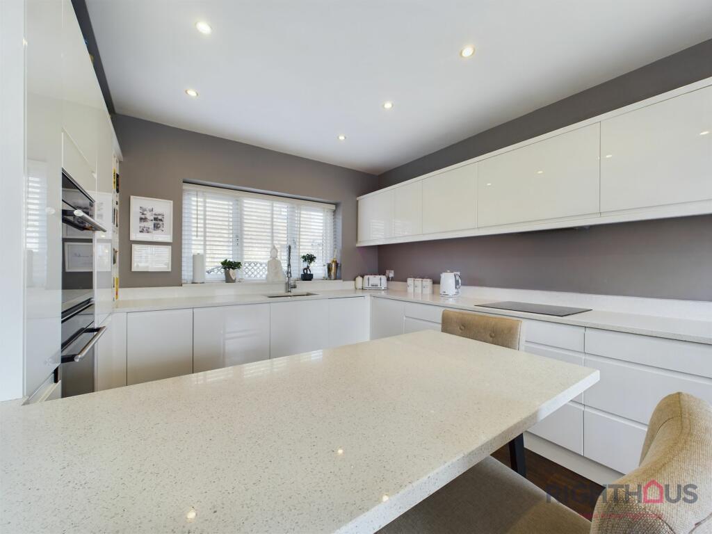 Additional image 7 of Main Street, Low Moor, BD12