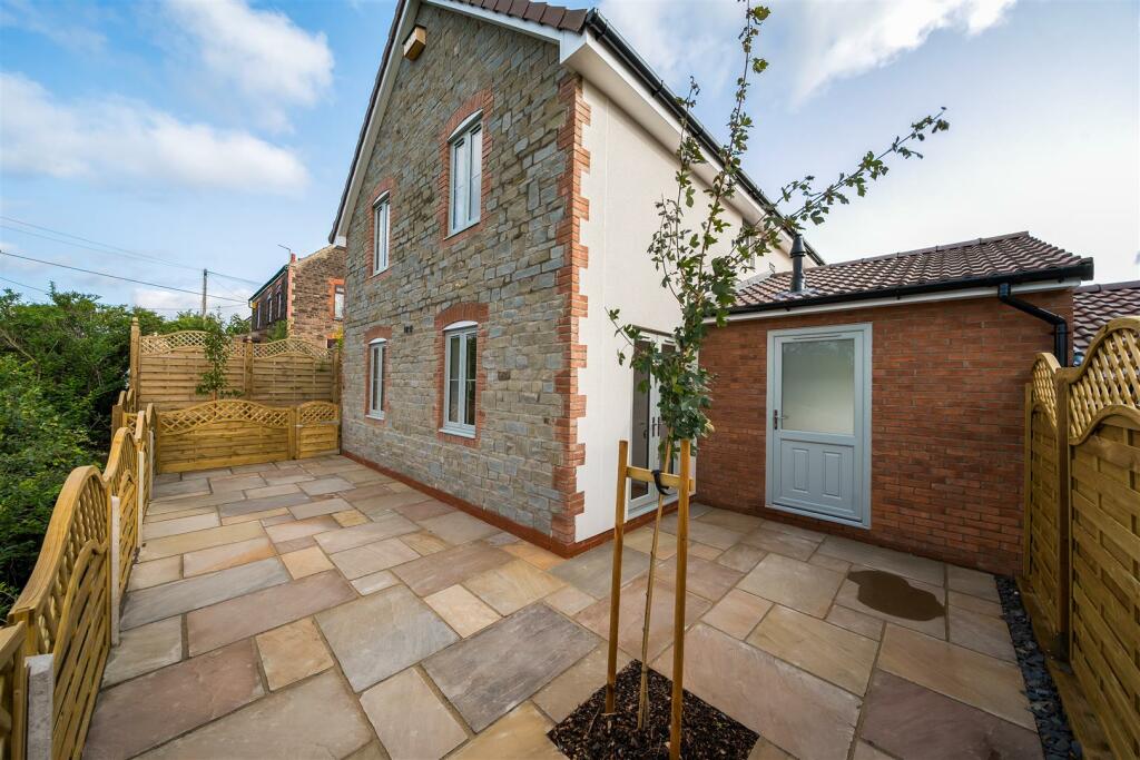 Additional image 10 of Curtis Lane, Stoke Gifford