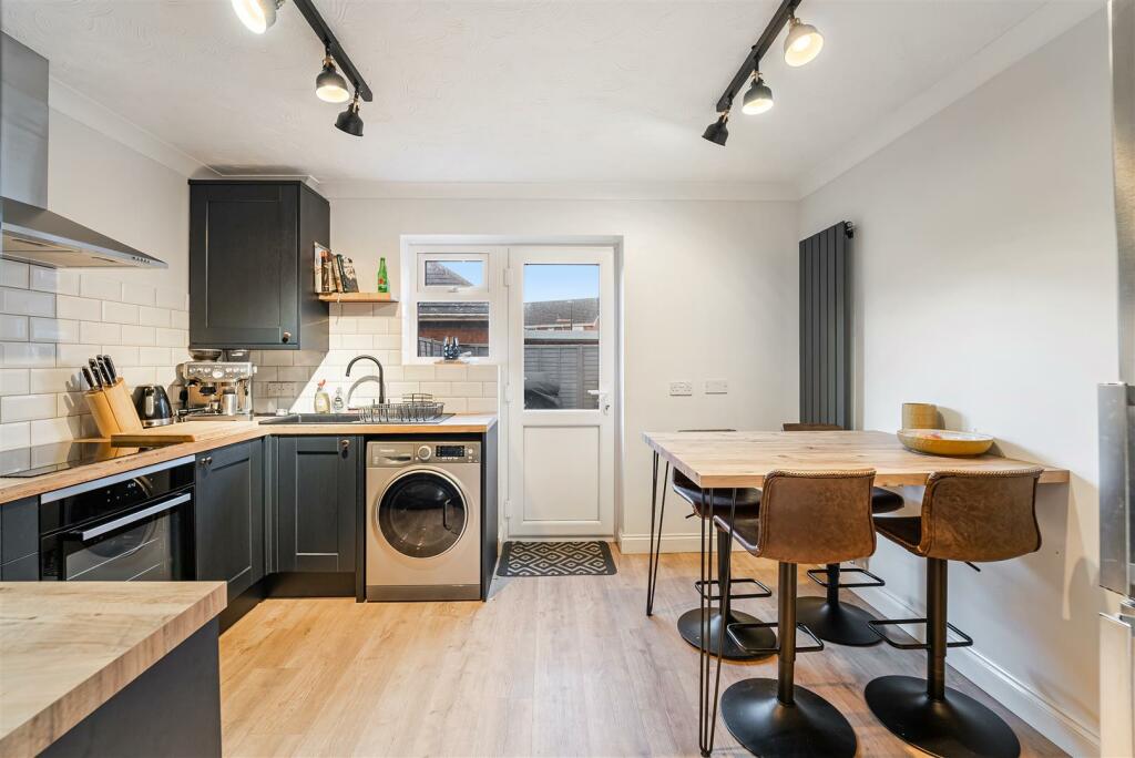 Additional image 4 of Hambledon Road, Worle - STUNNING HOUSE WITH GARAGE