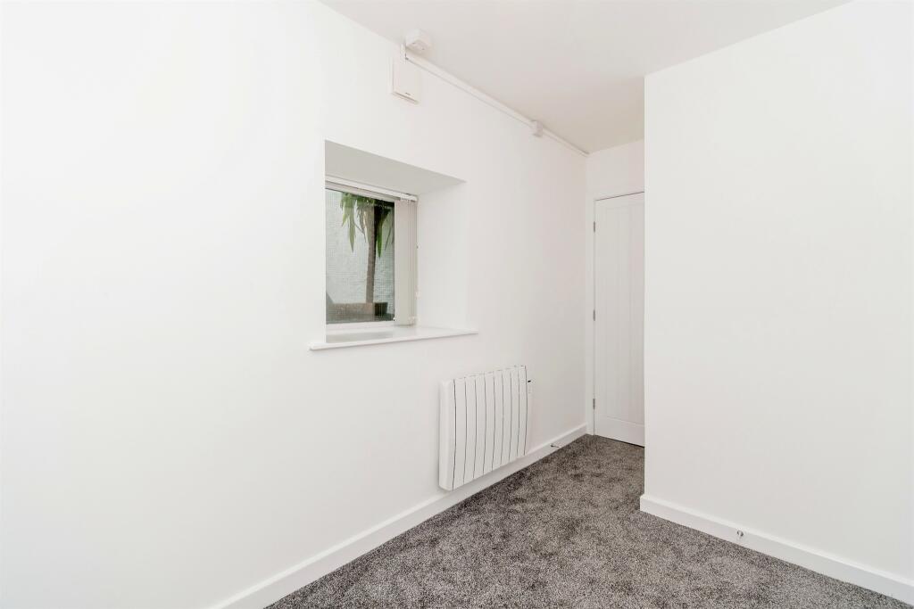 Additional image 7 of Dockfield Terrace, Shipley
