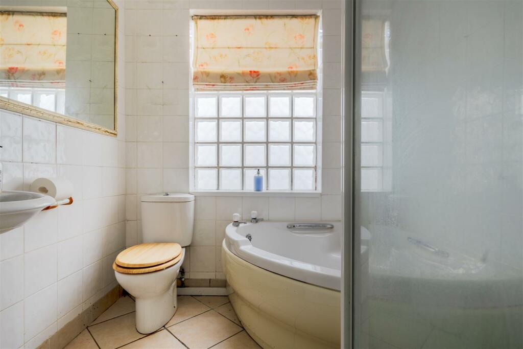 Additional image 7 of Westfield Close, Keynsham, Bristol