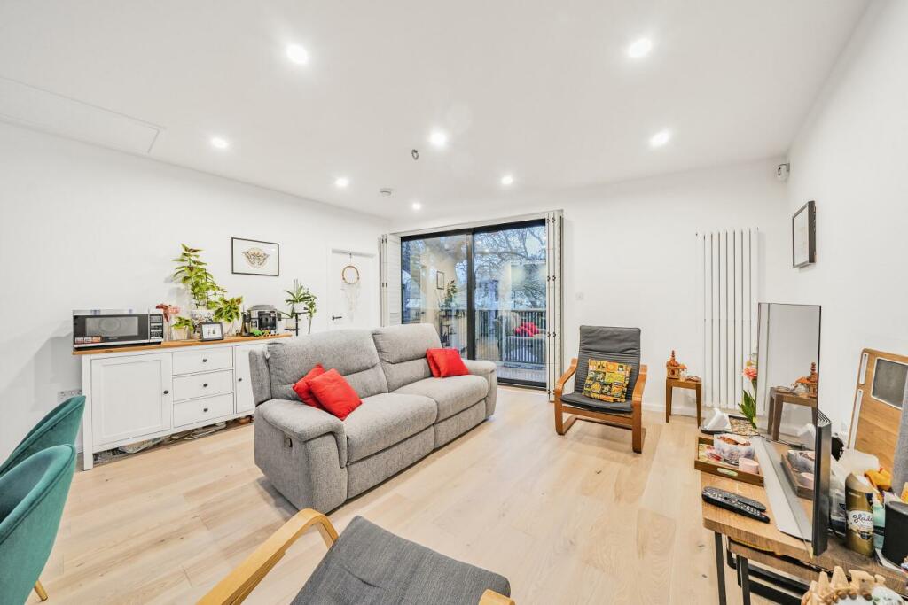 Additional image 7 of Ravenscroft Road, Beckenham