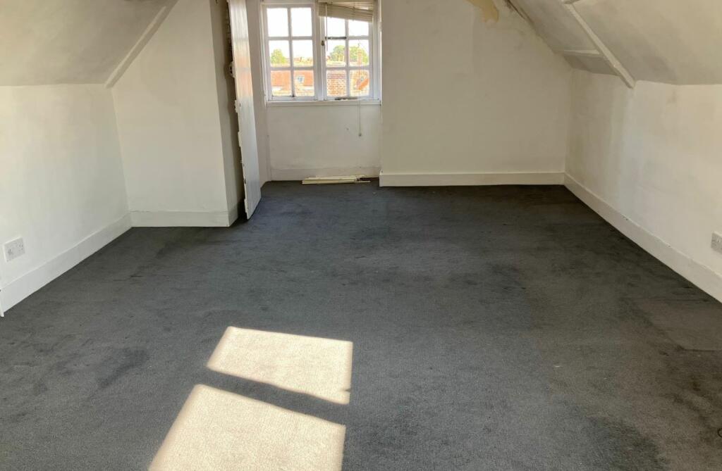 Additional image 8 of Preston House, 76b High Street, Steyning, BN44 3RD