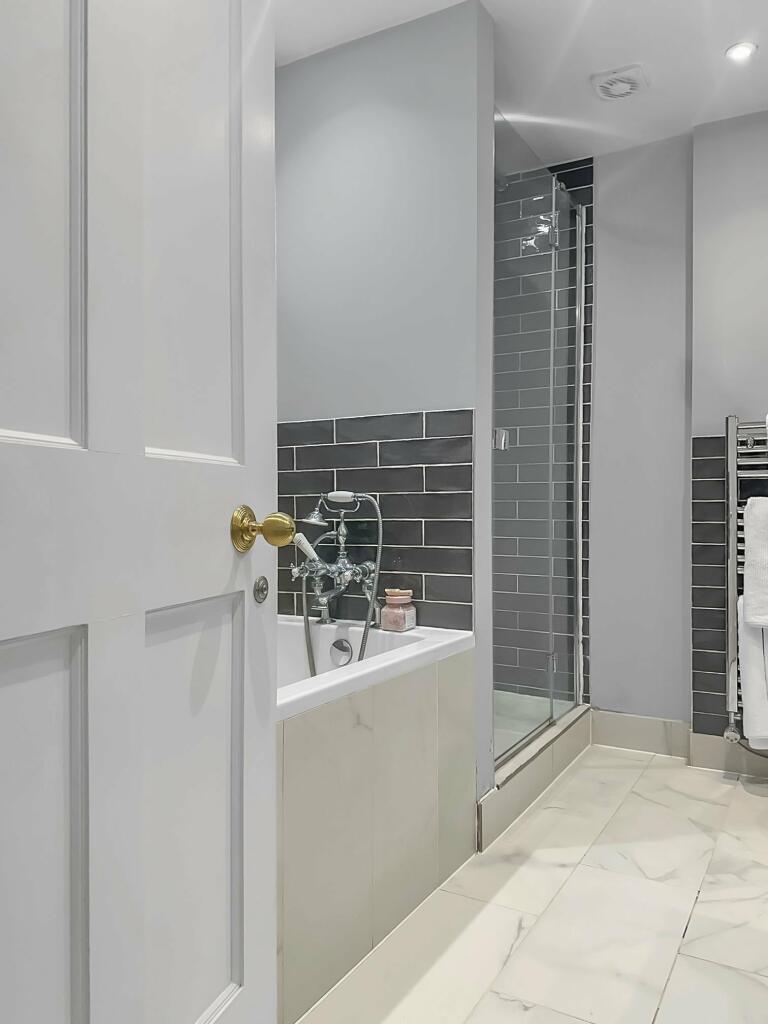 Additional image 11 of Willoughby Lane, Bromley, BR1 3FZ