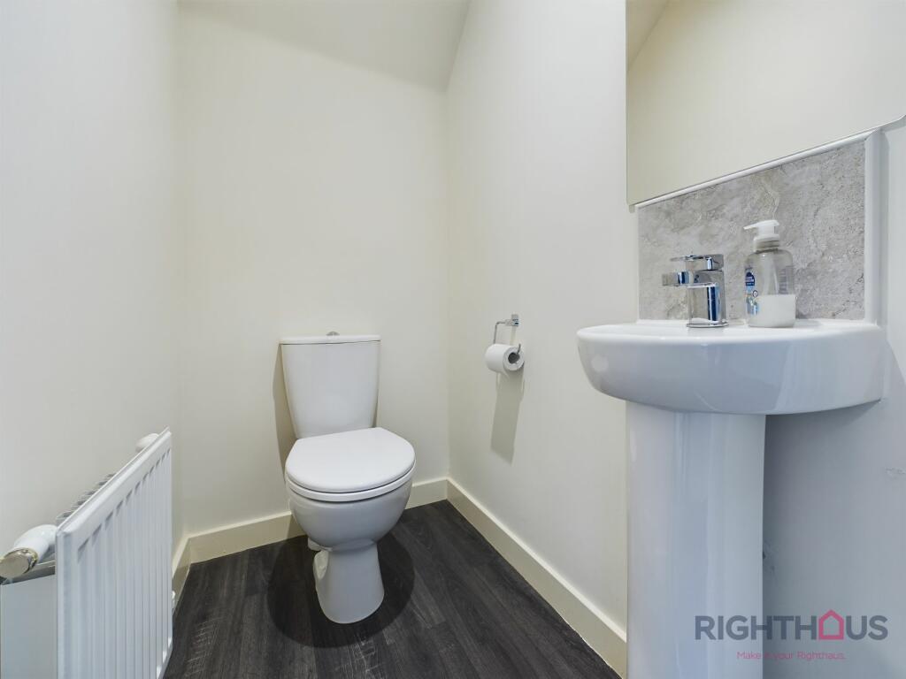 Additional image 6 of Meadow Walk Drive, Bradford, BD2