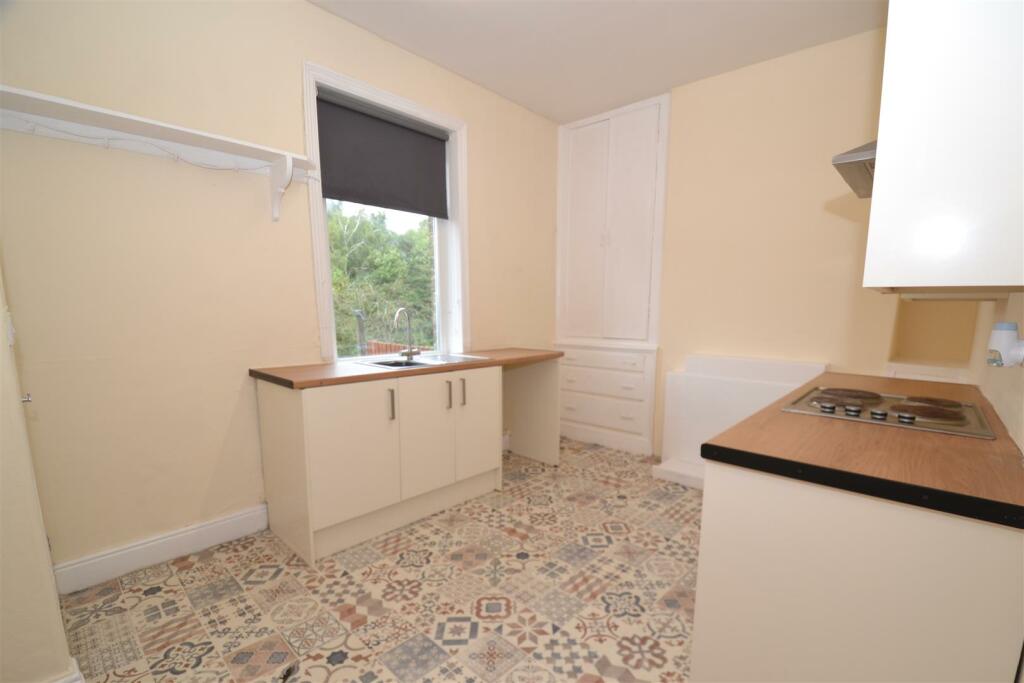 Additional image 4 of Bradford Road, Oakenshaw