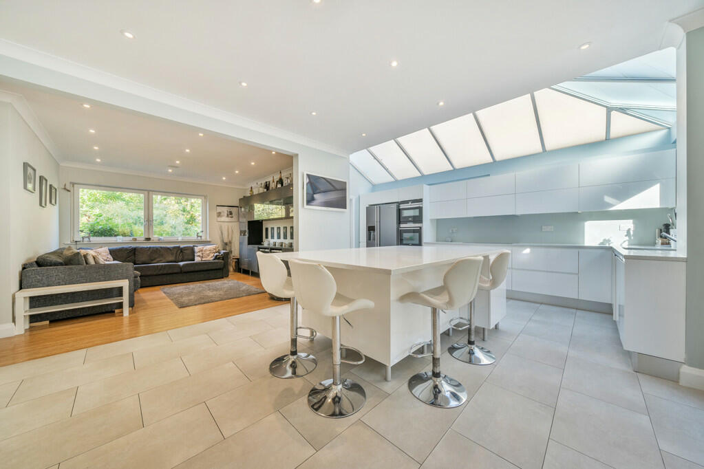 Additional image 2 of Old Hill, Chislehurst, Kent