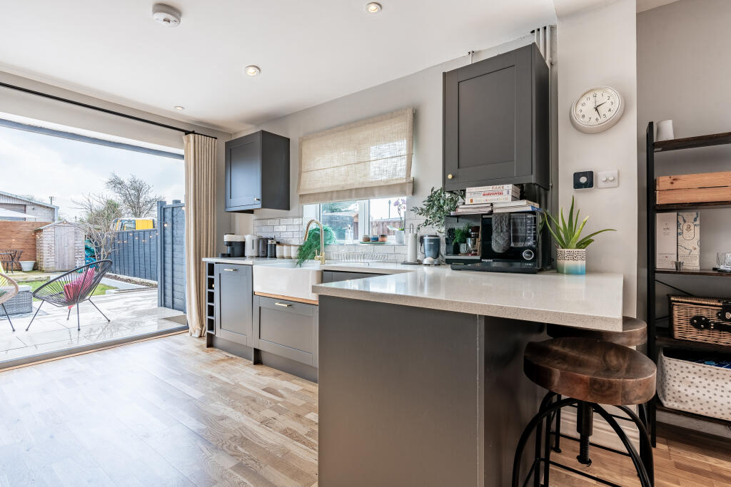 Additional image 7 of Beach Road, Severn Beach, Bristol, Gloucestershire