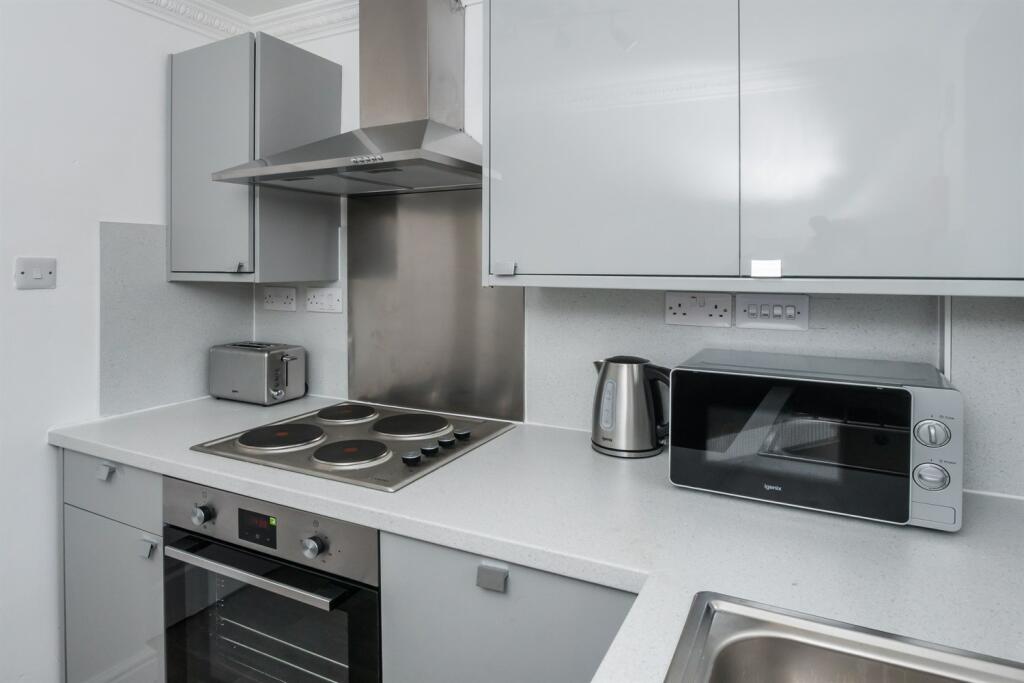 Additional image 10 of 3 bedroom Terraced House in Staple Hill Road, Fishponds