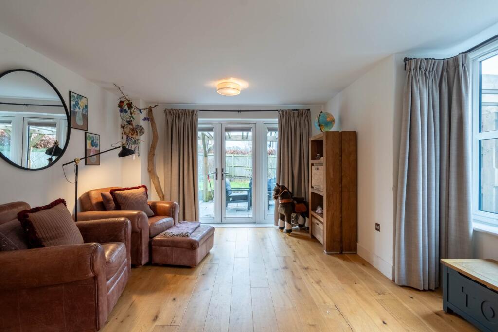 Additional image 5 of 32 Winstones Road