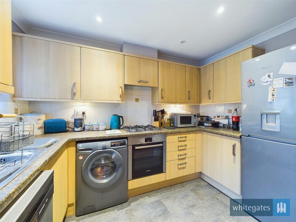 Additional image 4 of Frogmoor Avenue, Bradford, West Yorkshire, BD12