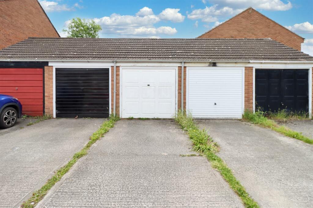 Additional image 12 of Situated close to town centre in Clevedon