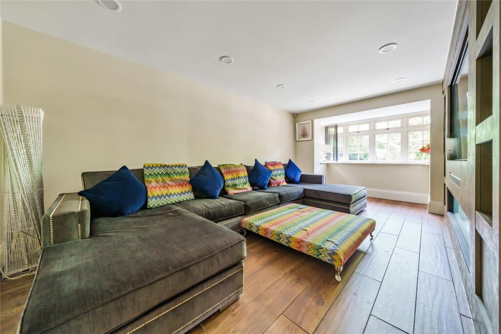 Additional image 9 of Mead Road, Chislehurst